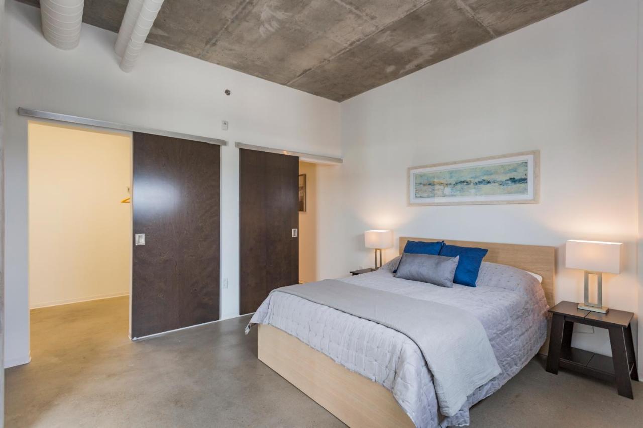 Gaze At Sprawling Vistas Through Walls Of Windows *